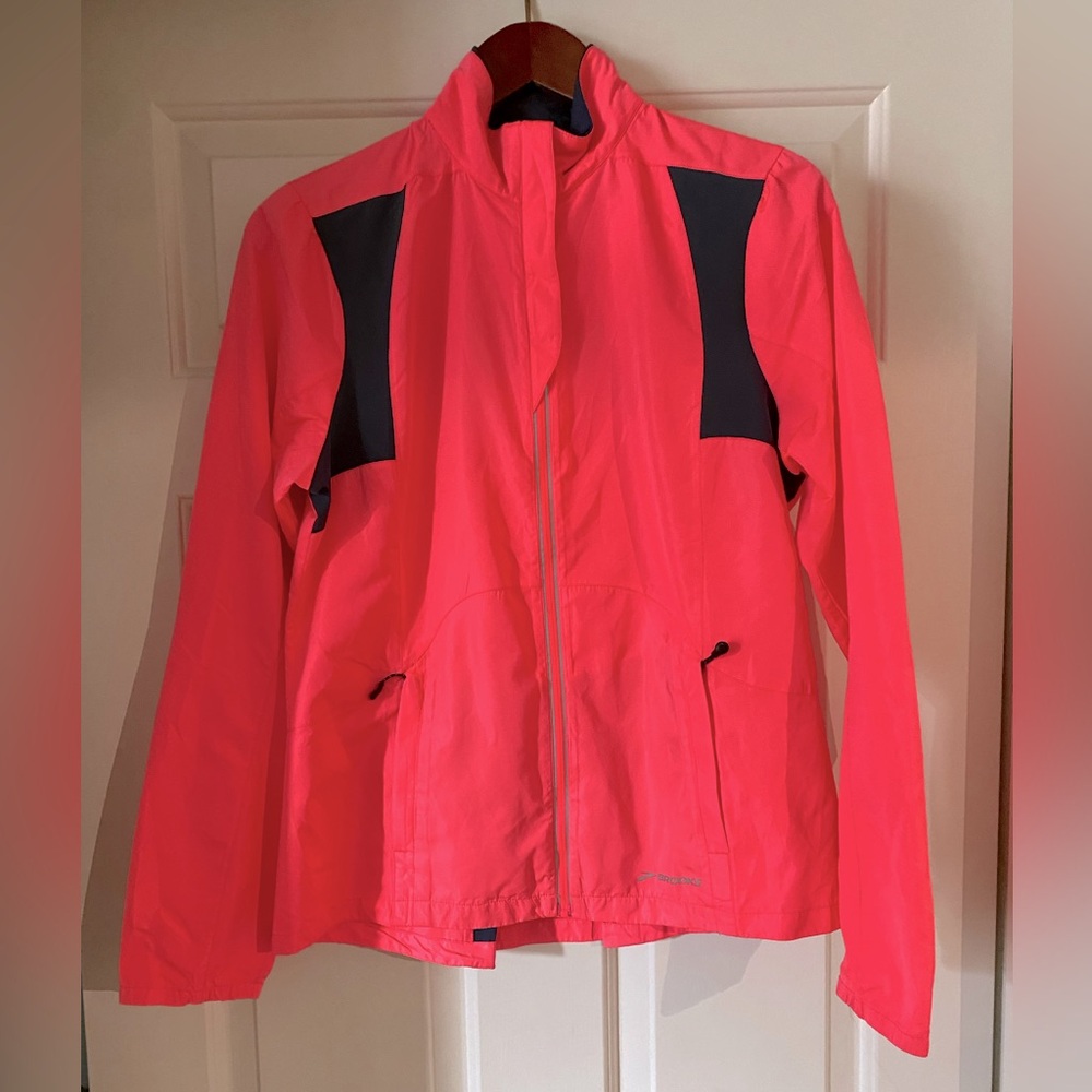 Brooks jacket I. Neon pink and black